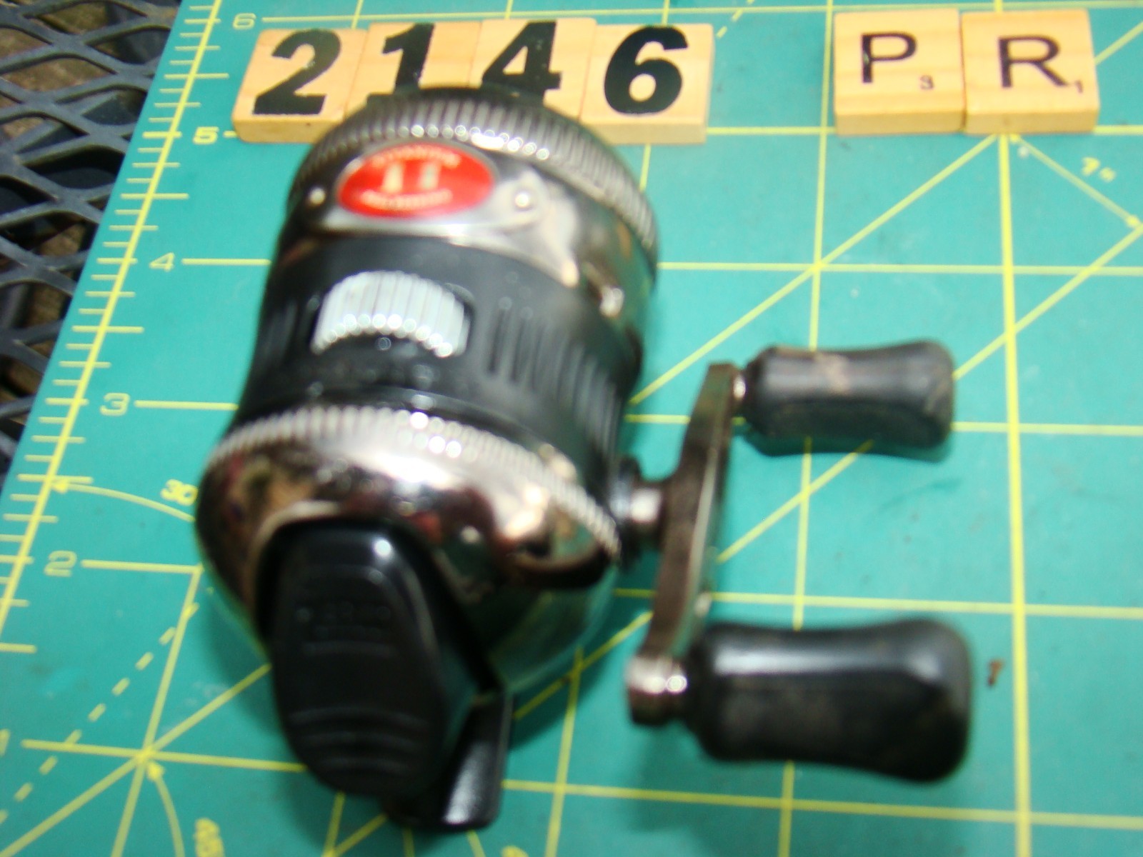 W2146 PR ZEBCO MICRO 11 ULTRA LIGHT SPINCAST USA FISHING REEL