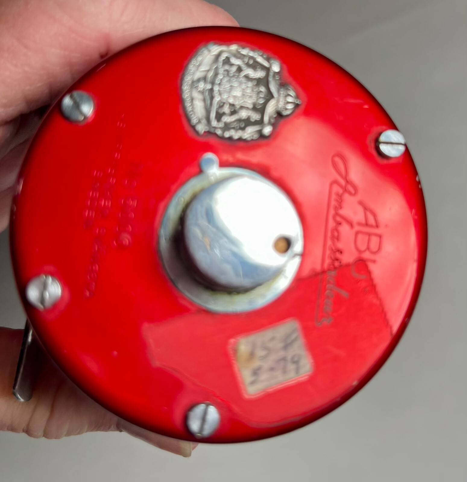 RARE–ABU Garcia Ambassador 5000 Casting Reel, Red w/John Fox Sure Grip Handle