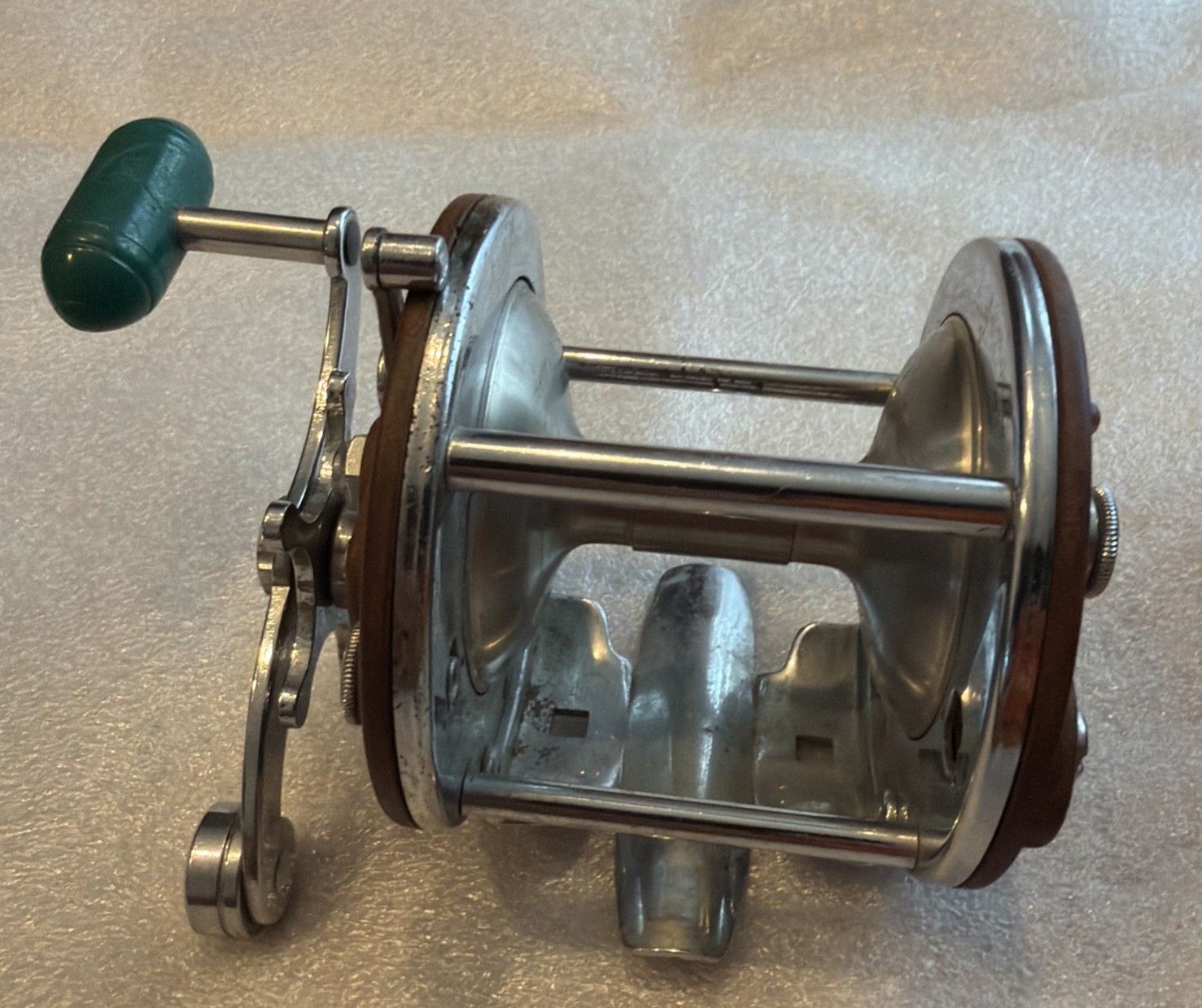 Penn Peer No. 209 Fishing Reel Made In USA **Missing The Line Guide**
