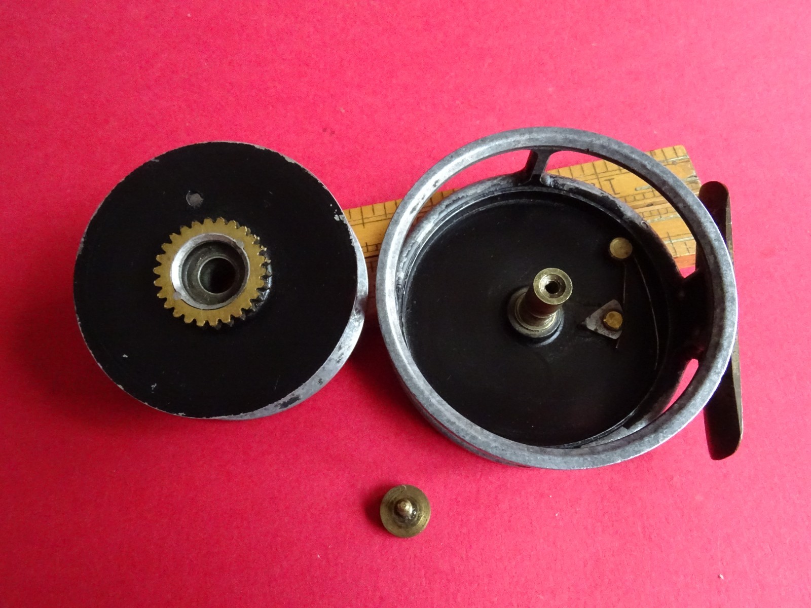 A RARE VINTAGE UNNAMED HARDY MADE NO.1 2 7/8″ TRADE PATTERN TROUT FLY REEL