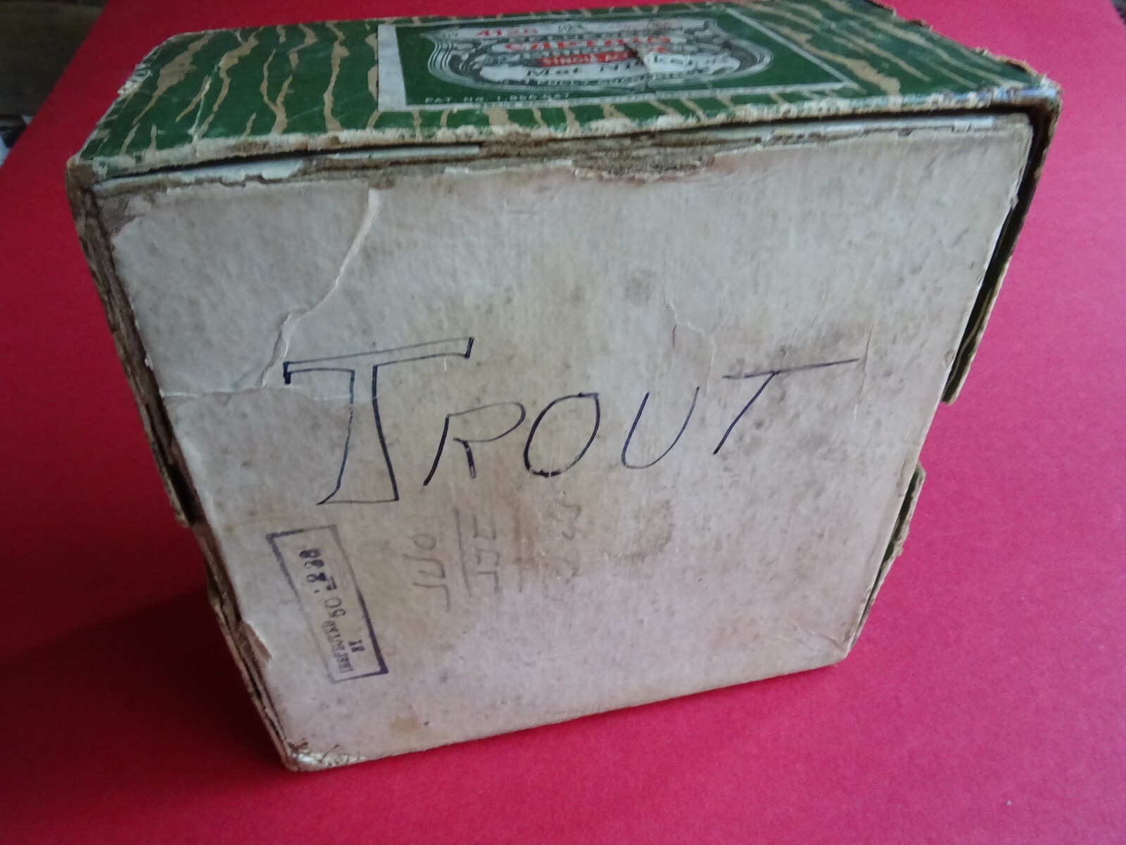 A SUPER VINTAGE BOXED 4 3/4″ PFLUEGER CAPTAIN REEL LOADED WITH COPPER WIRE LINE