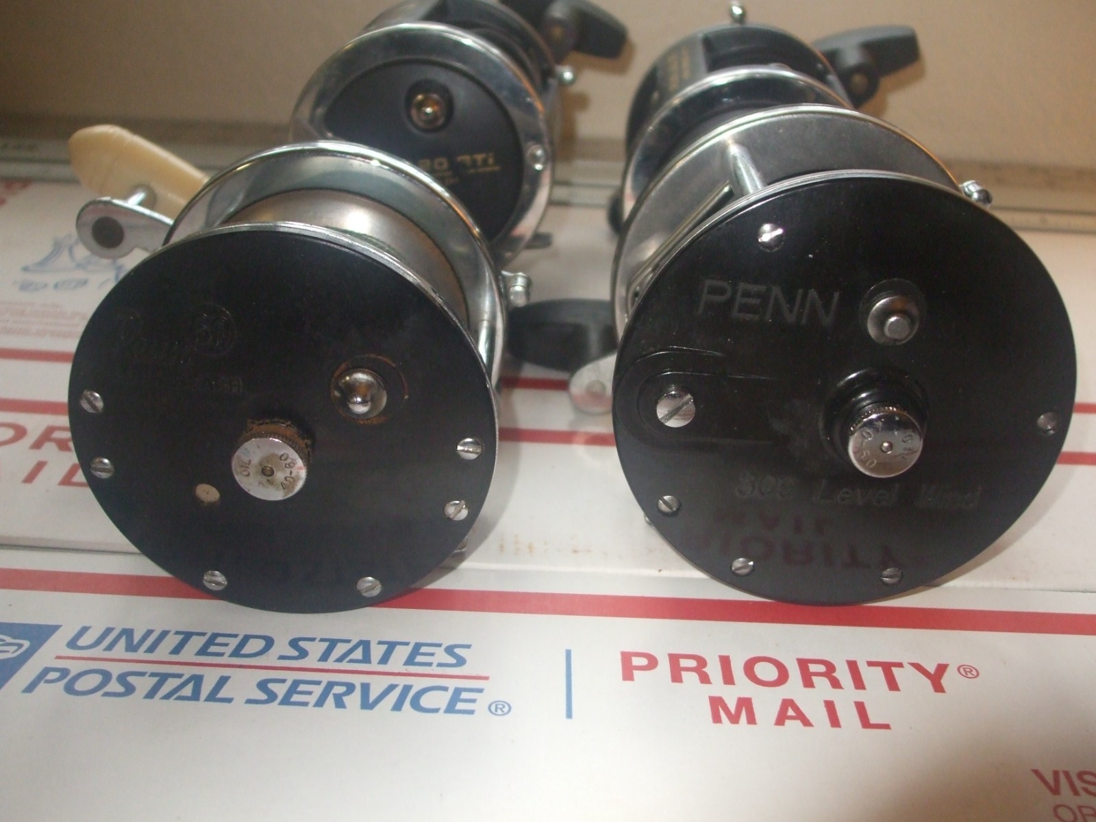 LOT OF 4 PENN CONVENTIONAL REELS 2 320 GTI 309 LEVEL WIND LONG BEACH 60