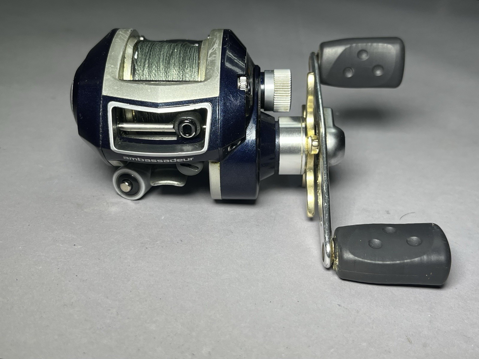 Abu Garcia 1265429 Revo Winch 5:4:1 Left Hand Low Profile 6.91 Oz Baitcast Reel