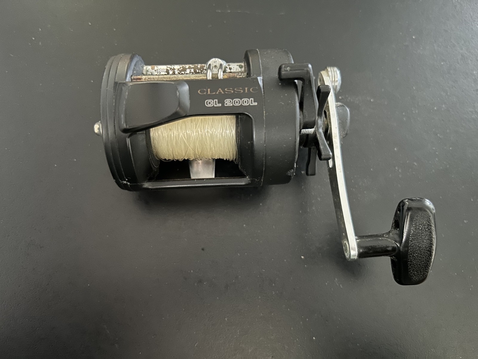 Okuma Classic CL 200L Gear Ratio 5.1:1 Levelwind Fishing Reel *Pre Owned*
