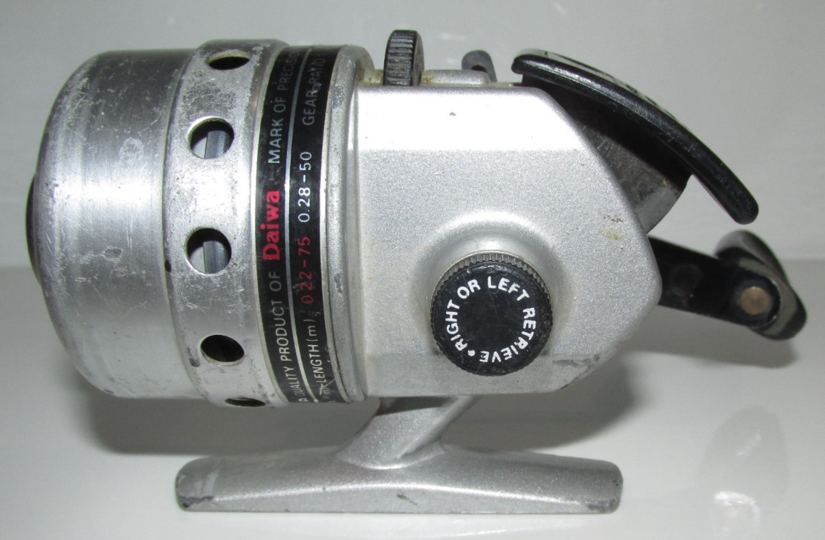 R #37 – DAIWA SILVERCAST 206RL SPINCAST FISHING REEL – KOREA – Reels Smoothly