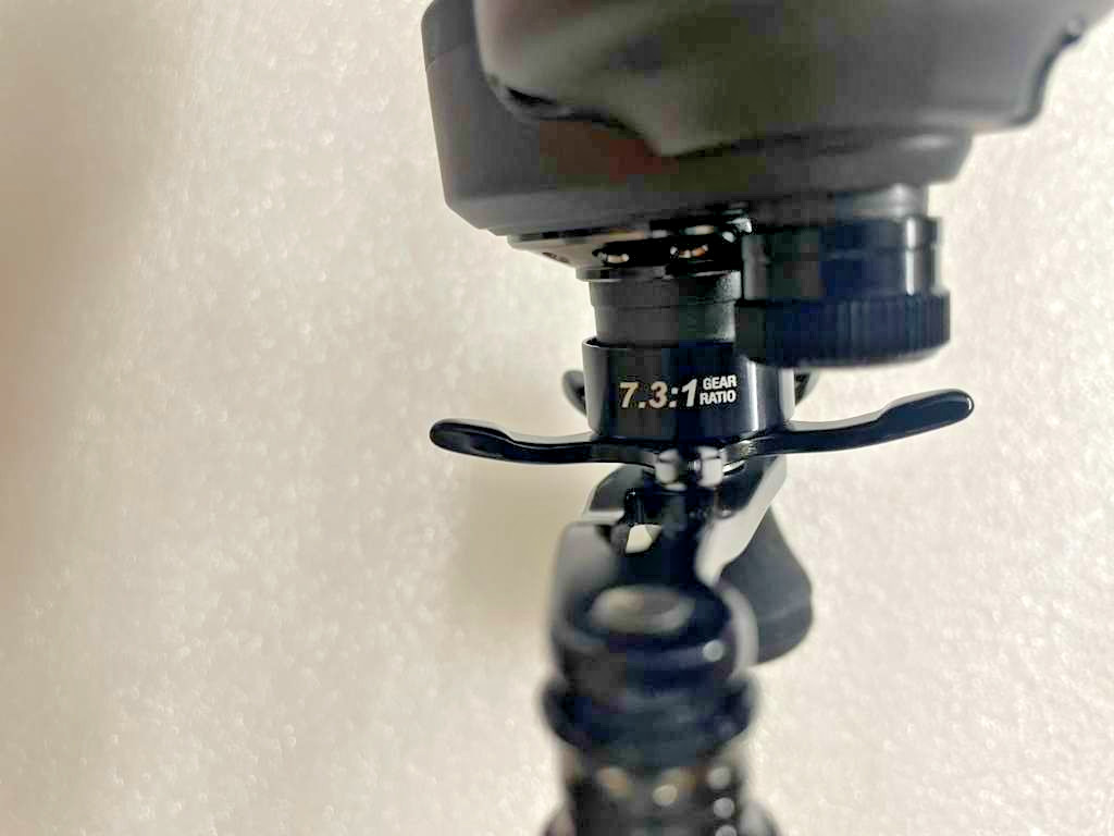 NEW ABU GARCIE REVO BEAST 40-HS Baitcasting Reel Right Hand – FREE SHIPPING