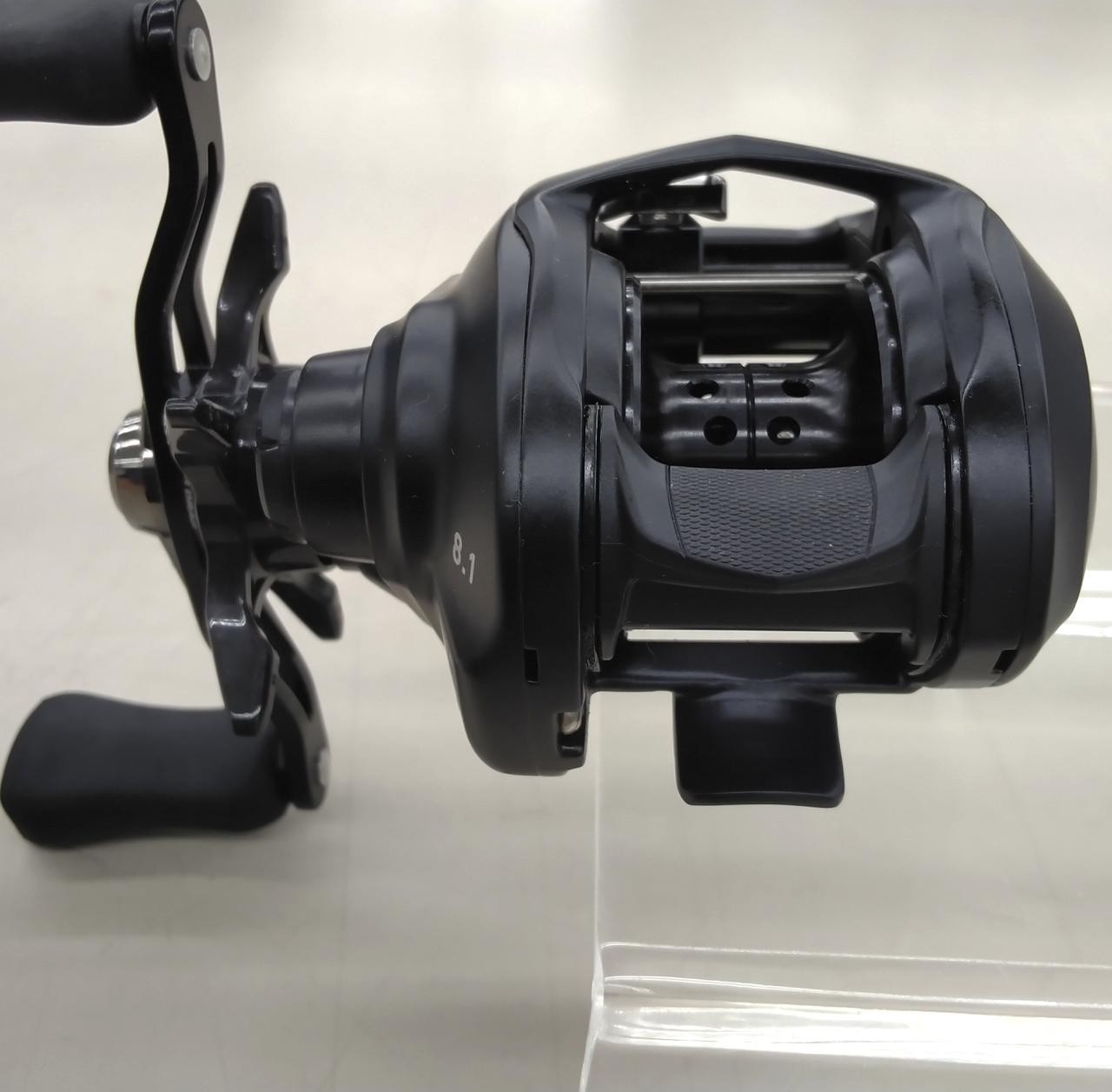 Bait Reel Model TW80XHL DAIWA