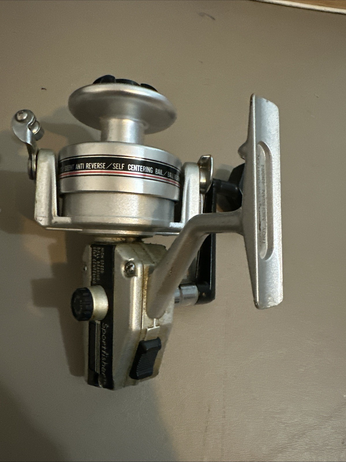 SPORTFISHER ULTRA 550Z HIGH SPEED BALL BEARING SPINNING REEL. See Condition