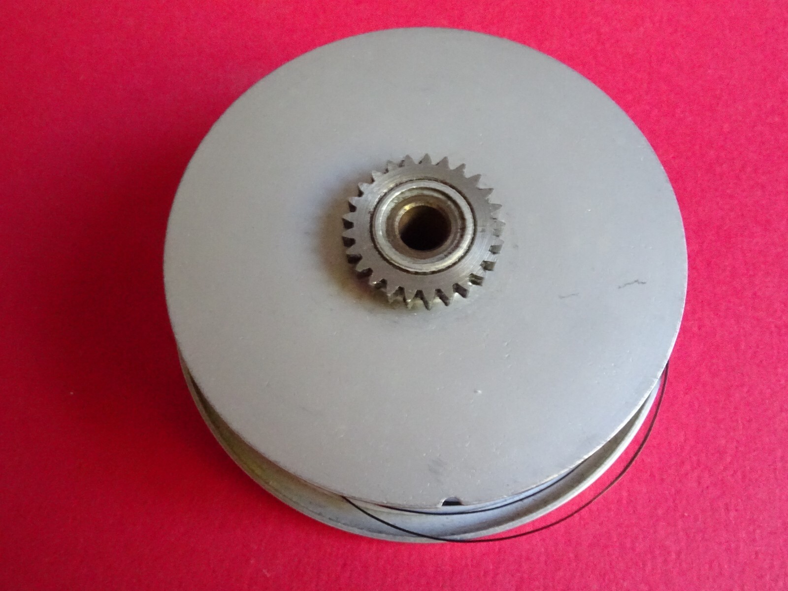 SUPER LIGHTLY USED HARDY MARQUIS 10# 3 3/4″ DIA. SPARE SPOOL SCARCE CASTLE LOGO