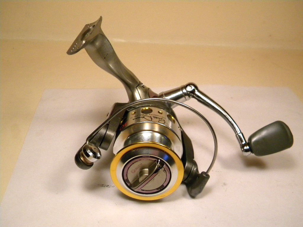 Quantum Bill Dance 30 DSS 30 spinning reel