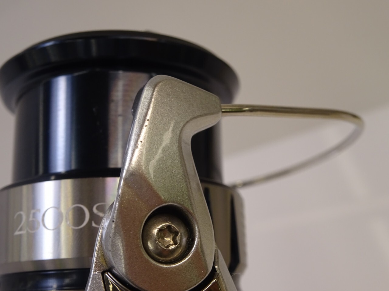 Shimano 19 STRADIC 2500SHG 6.0:1 Spinning Reel Very Good from Japan