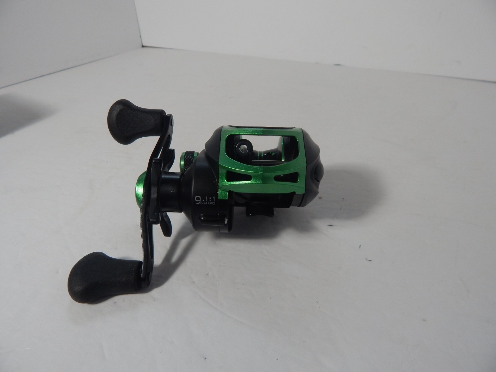 MEEGO BAITCASTING REEL,9.1:1, right hand 20 Ball Bearings, Drag 10kg, Line .35mm