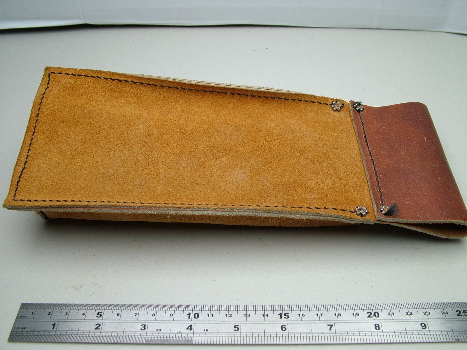 Stunning vintage Schukra Collapsible gaff with correct leather holder
