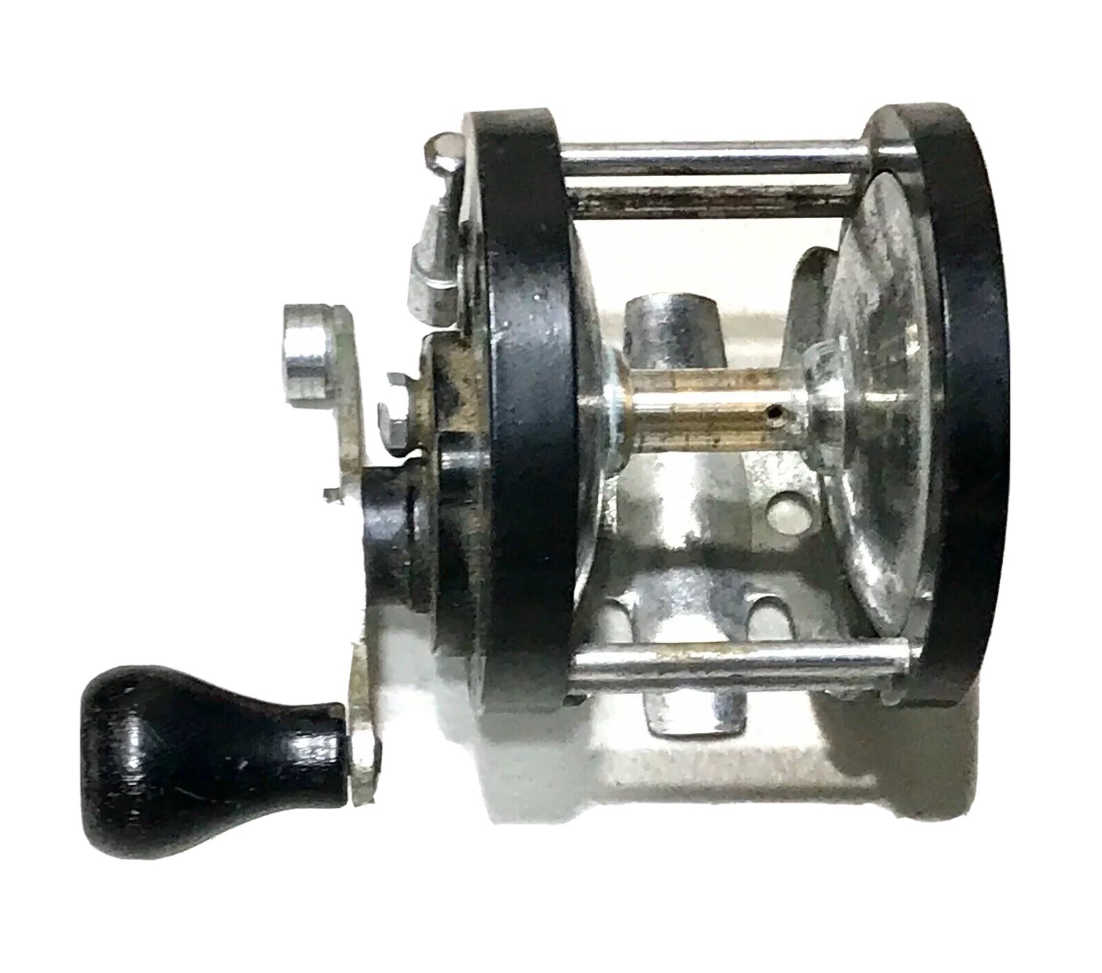 Vintage Antique Pair Unbranded 250 Yd Saltwater Cast Fishing Reels Spools Old