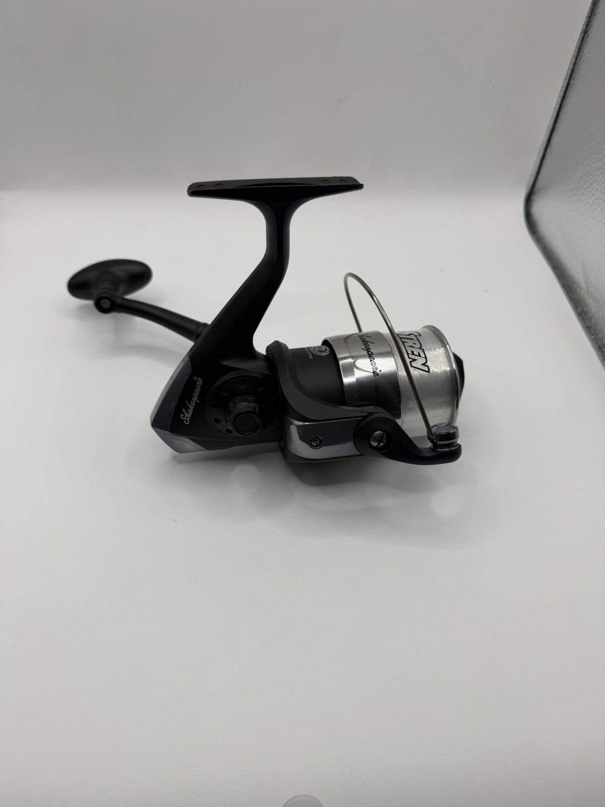 Shakespeare CUFSP50 Spinning Fishing Reel 4.9:1 Gear Ratio 12lb/280yds