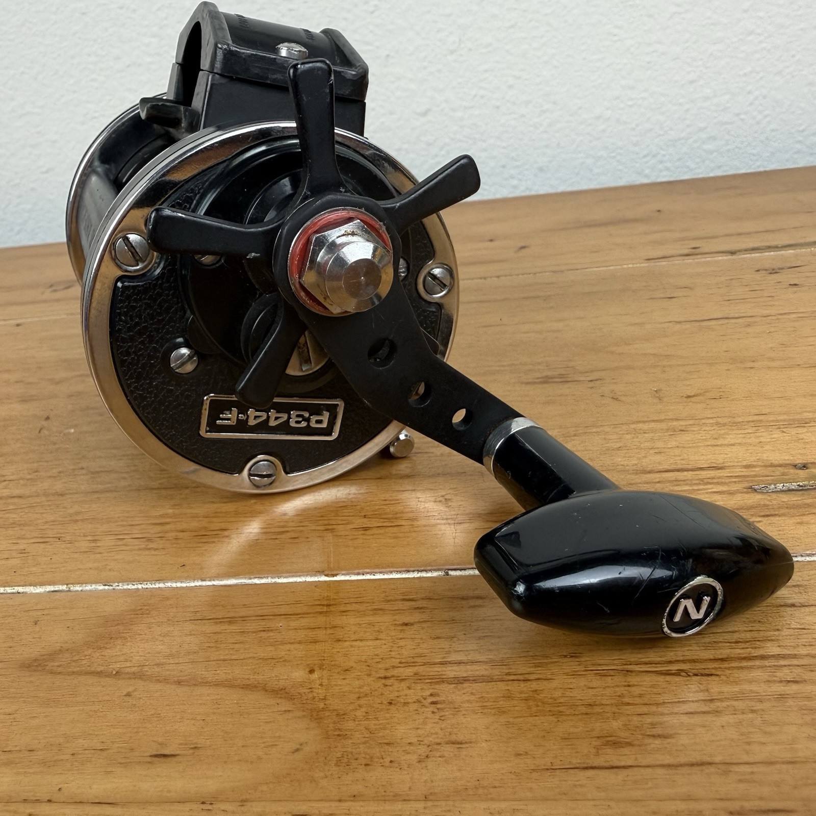 Newell P344-F Fishing reel Ball Bearing – Engraved