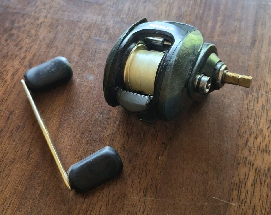 Bass Pro Extreme Baitcasting Reel for parts or project – see pics