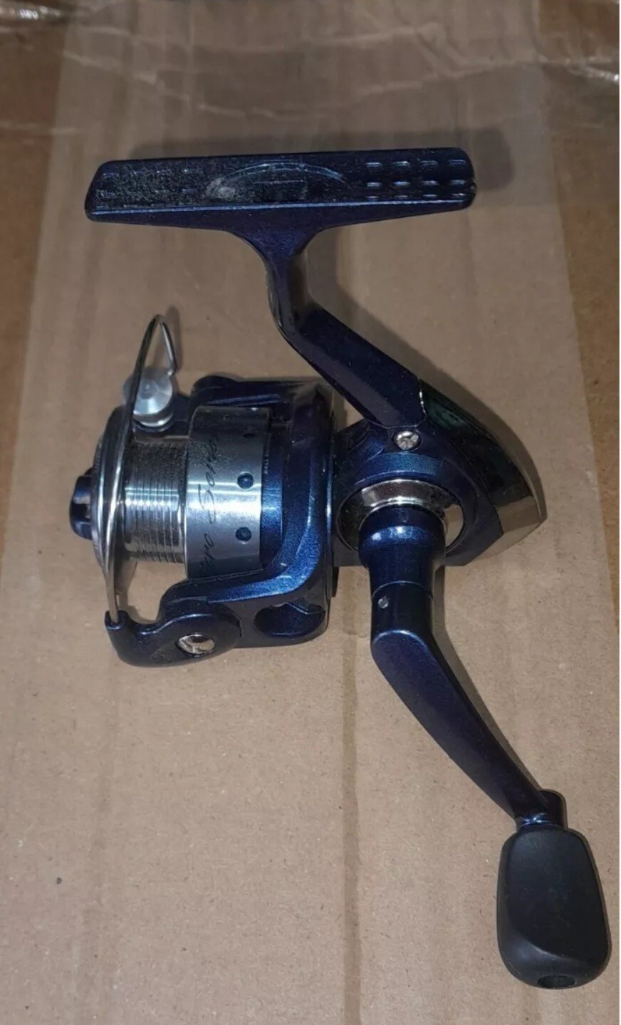 Shakespeare Micro Series Blue. Ultra Light Spinning Fishing Reel Crappie Fish