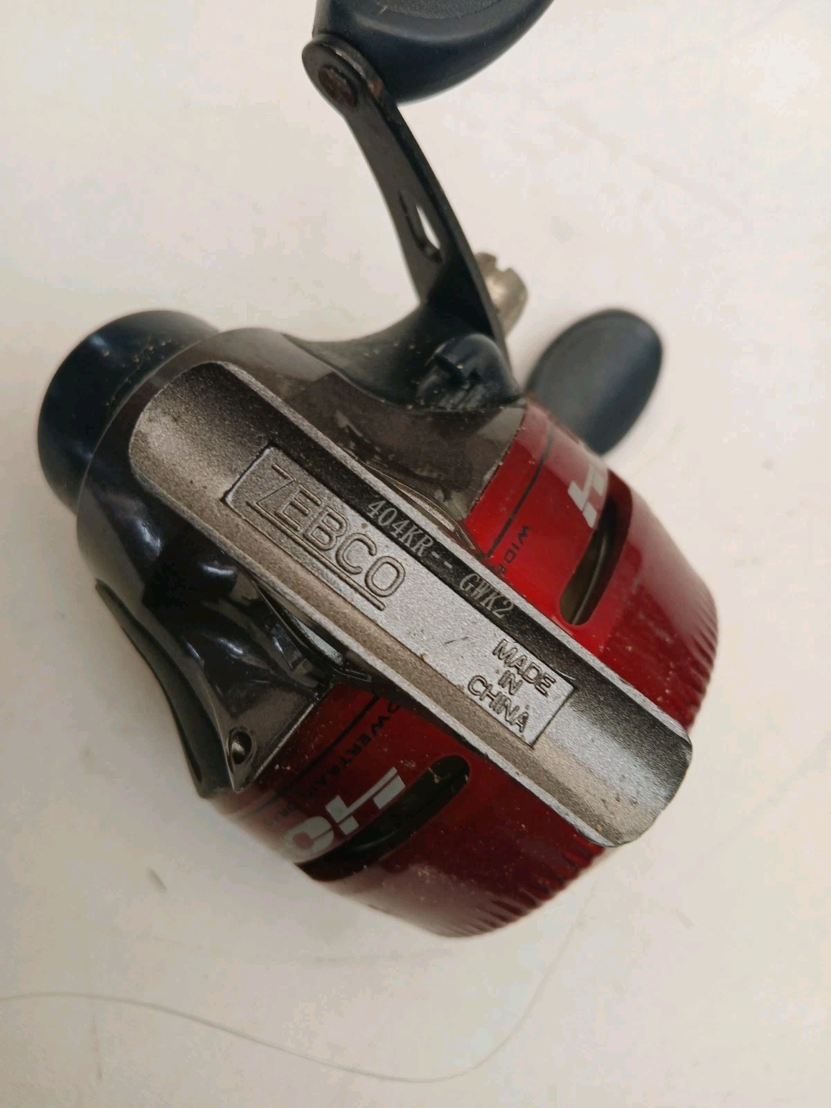 ZEBCO 404 Spincast Fishing Closed Reel Only 404KR-GWK2 Red Gray