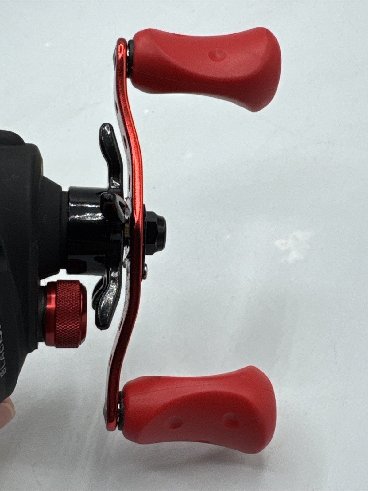 Abu Garcia MAX Reel, 5 Bearing Black/Red Right Handed Swedish Engineered