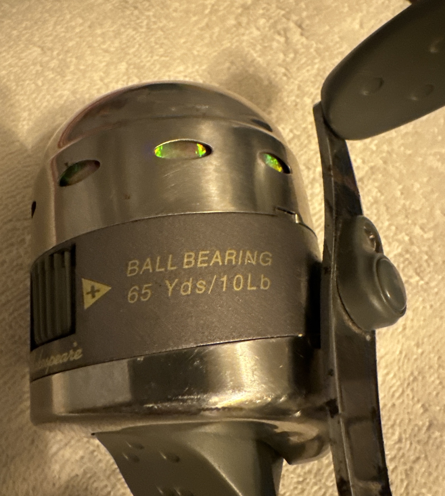 Synergy Steel Shakespeare 65 Yds/10 Lb Reel Pre-owned Fishing Reel