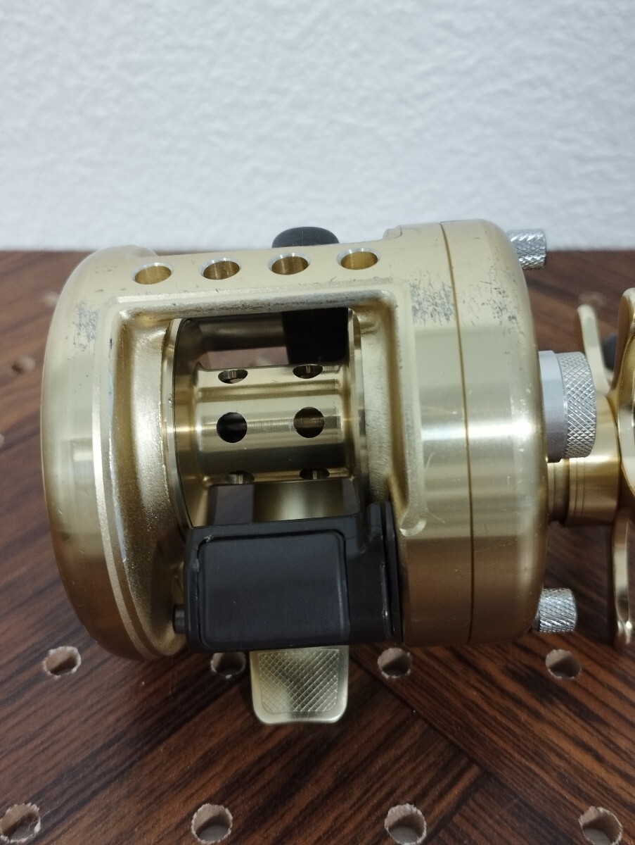SHIMANO Calcutta 100XT Reel 5015