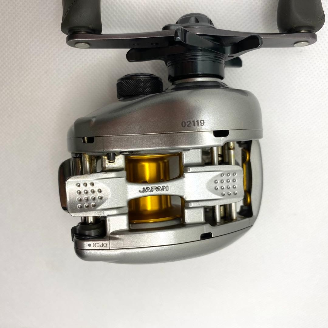 SHIMANO 07 Metanium MG7 Right Handle Fishing Reel Gear Ratio 7.0 1