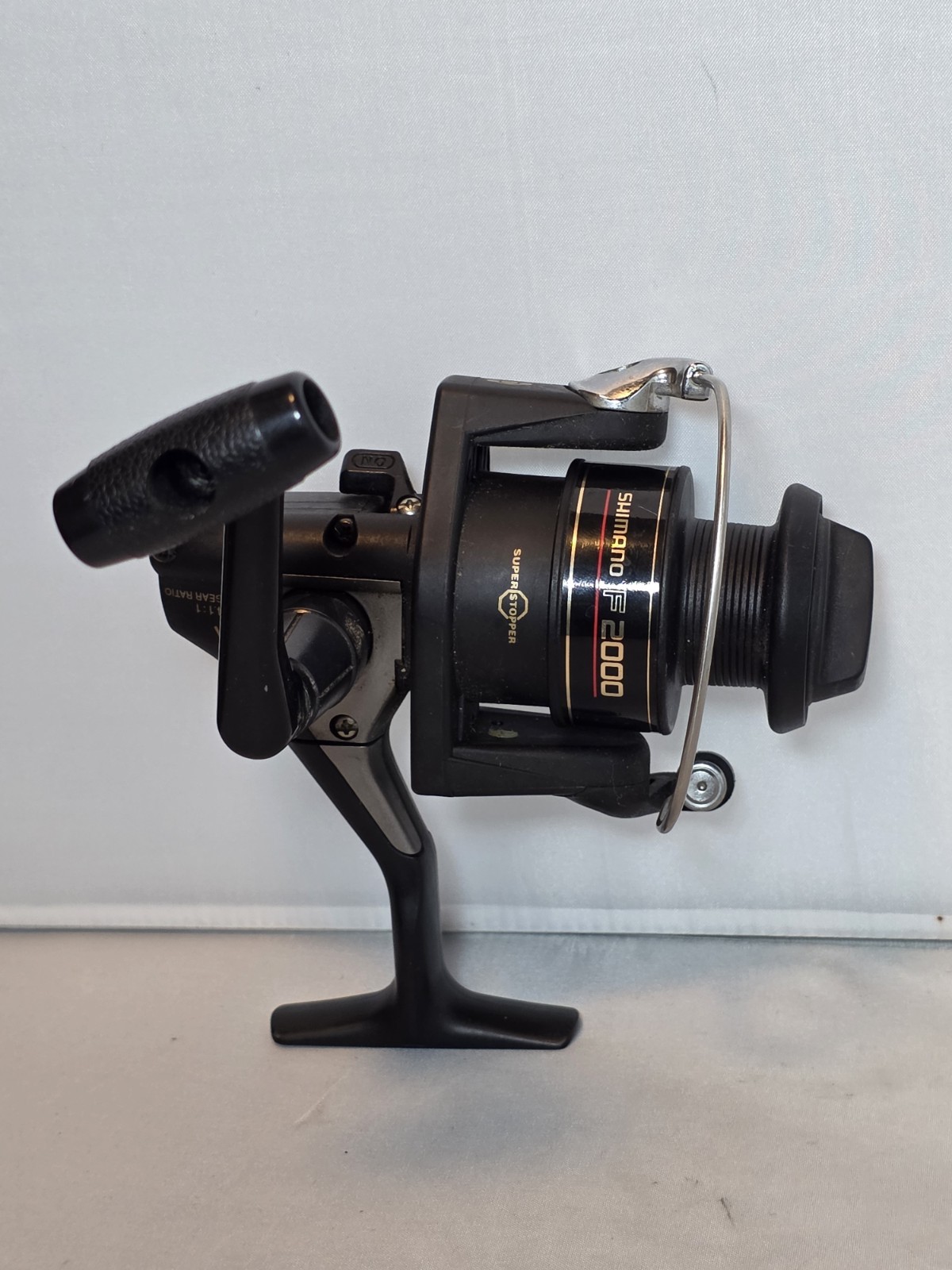 Shimano FX2000F R2000 Spinning Black Fishing Reel Ratio 4.1 : 1