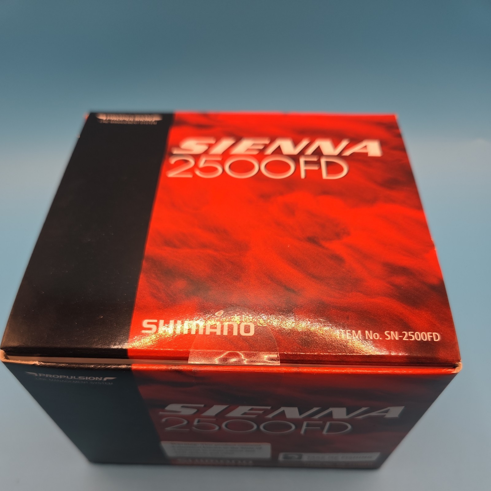 New, Open Box, Shimano Sienna 2500FD Spinning Reel