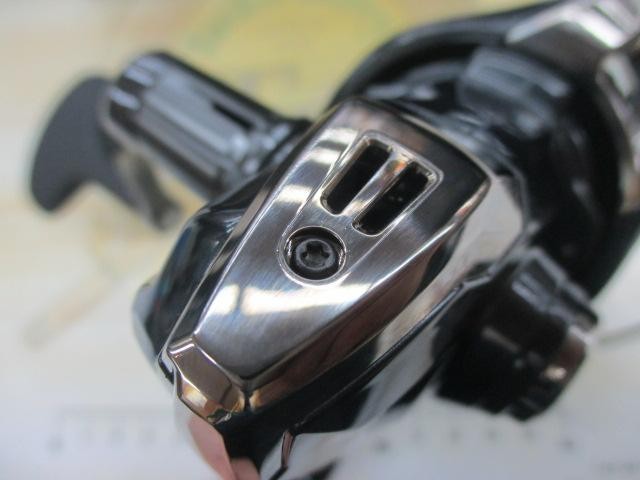 Shimano 19 Vanquish 4000XG Spinning Reel Lightweight High Performance