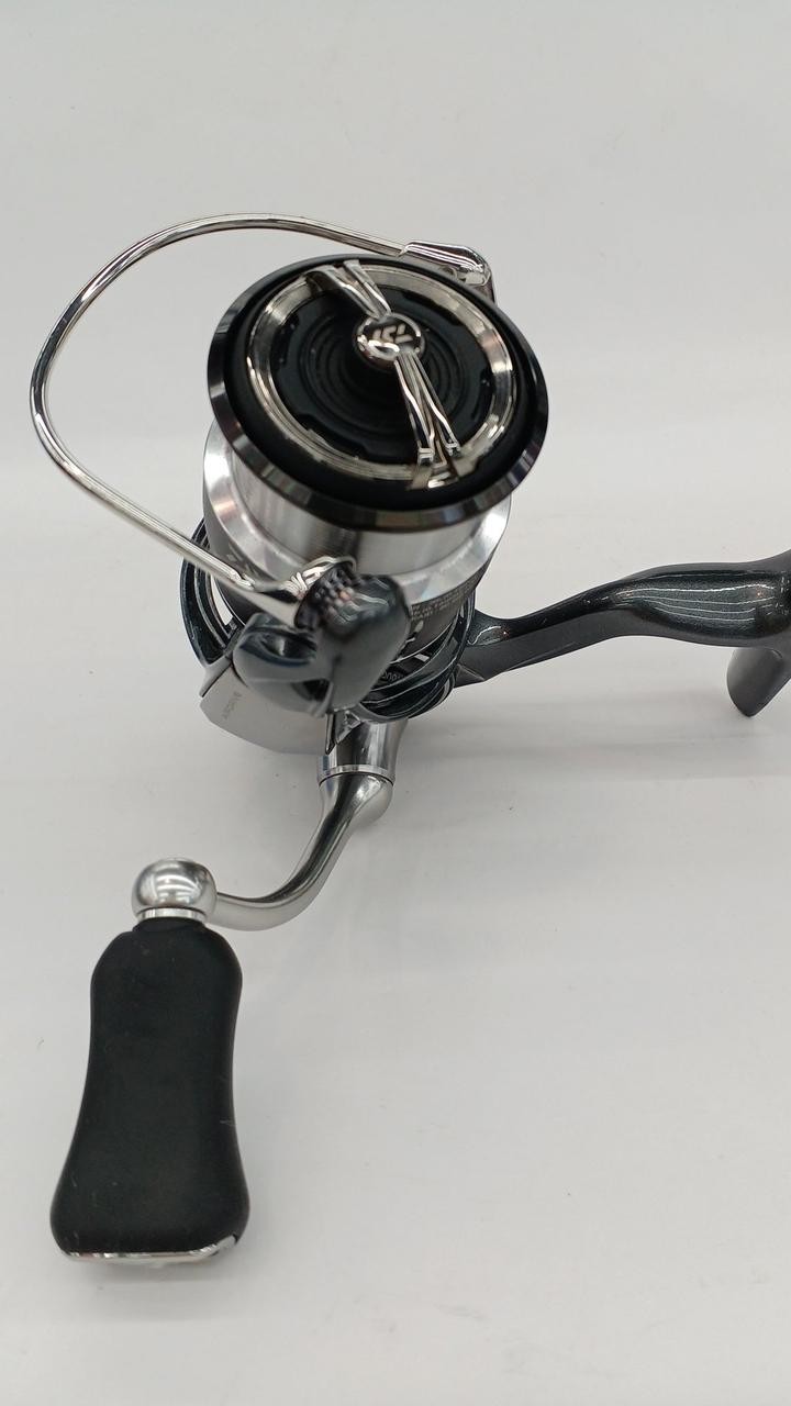 DAIWA Spinning Reel 24 LUVIAS LT2500S-H 3388945