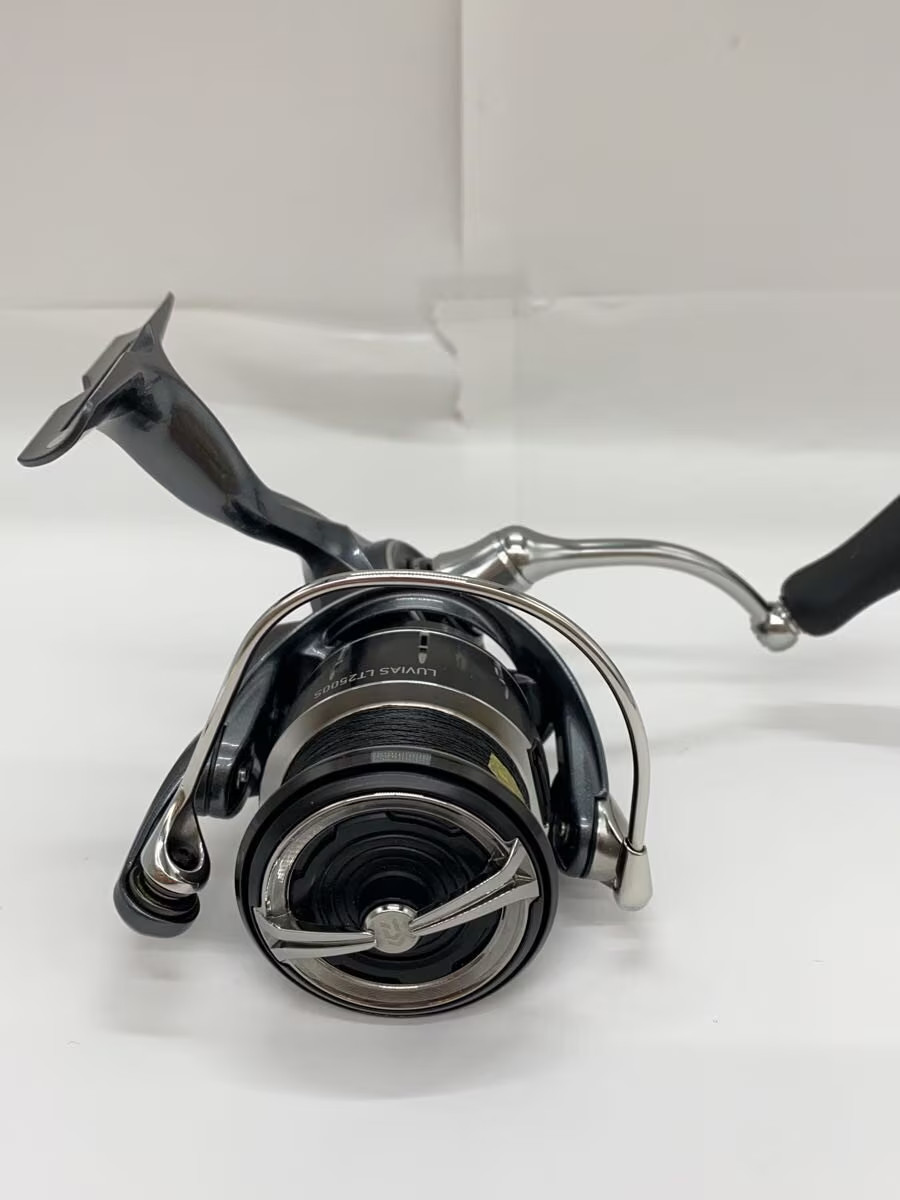 DAIWA 3 388972 24LUVIAS LT2500S spinning reel 3 388972