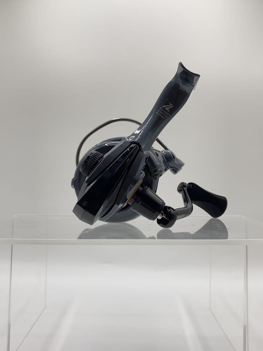 Okuma Spinning Reel 9.5in/13.5cm, Fishing Gear, Excellent Condition