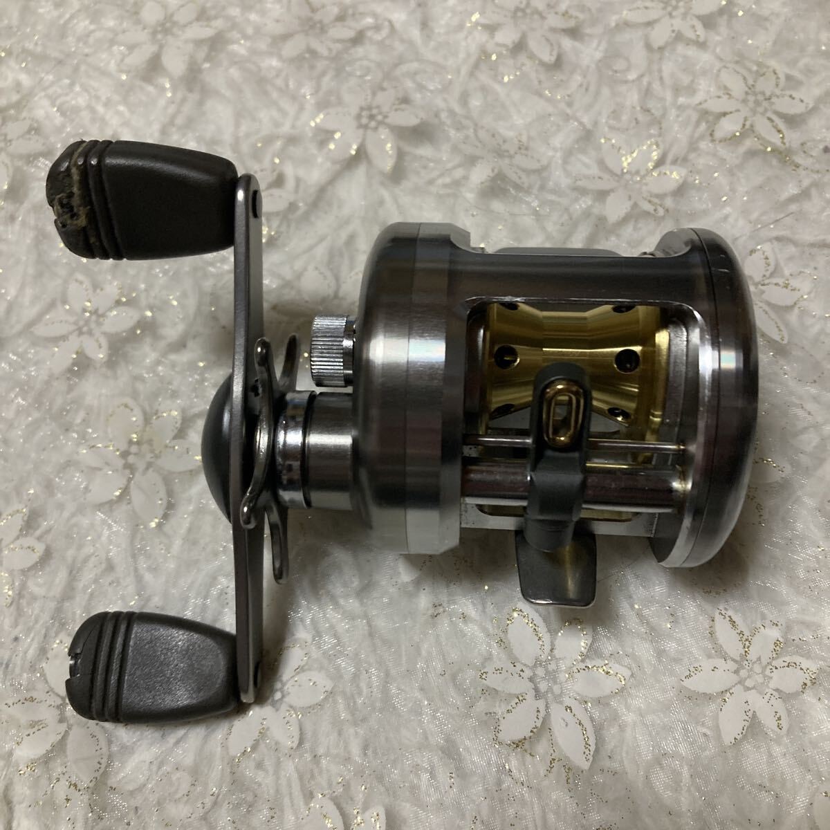 Daiwa Millionea CV-X253 Reel Handle Knob Age Deterioration