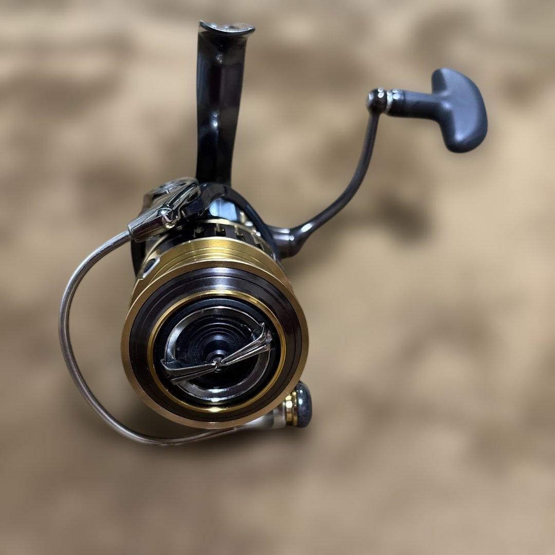 Daiwa 2510PE-H Spinning Reel AIR ROTOR MAGSEALED Smooth Performance