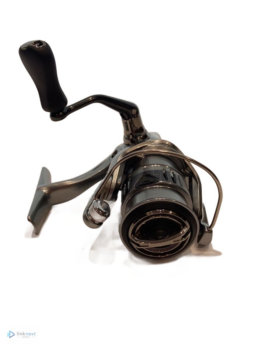 SHIMANO C2000SHG Spinning Reel – C2000 Size, Moderate Wear