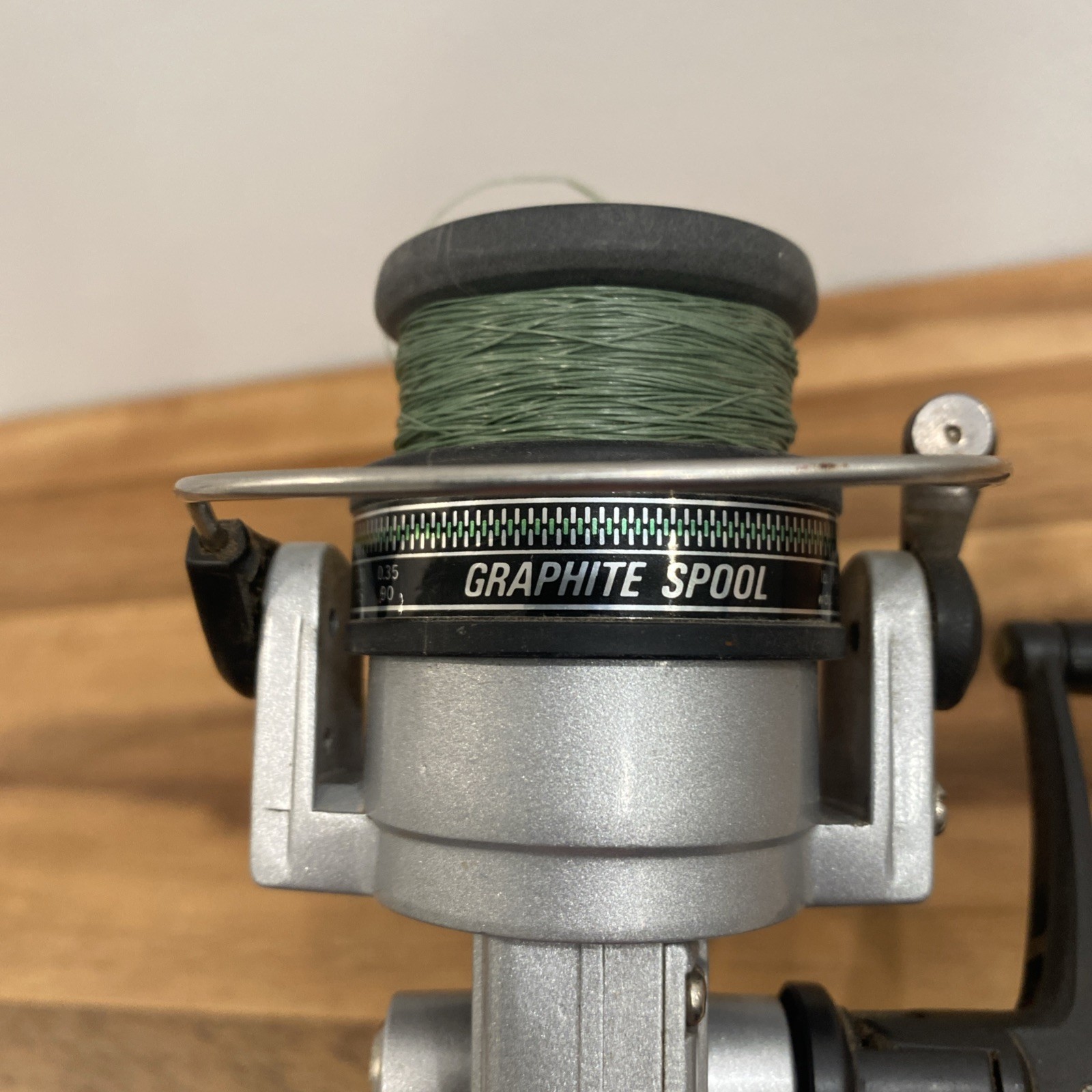 Vtg Daiwa AS1350 Rear Drag Fishing Spinning Reel Medium Light Freshwater Korea