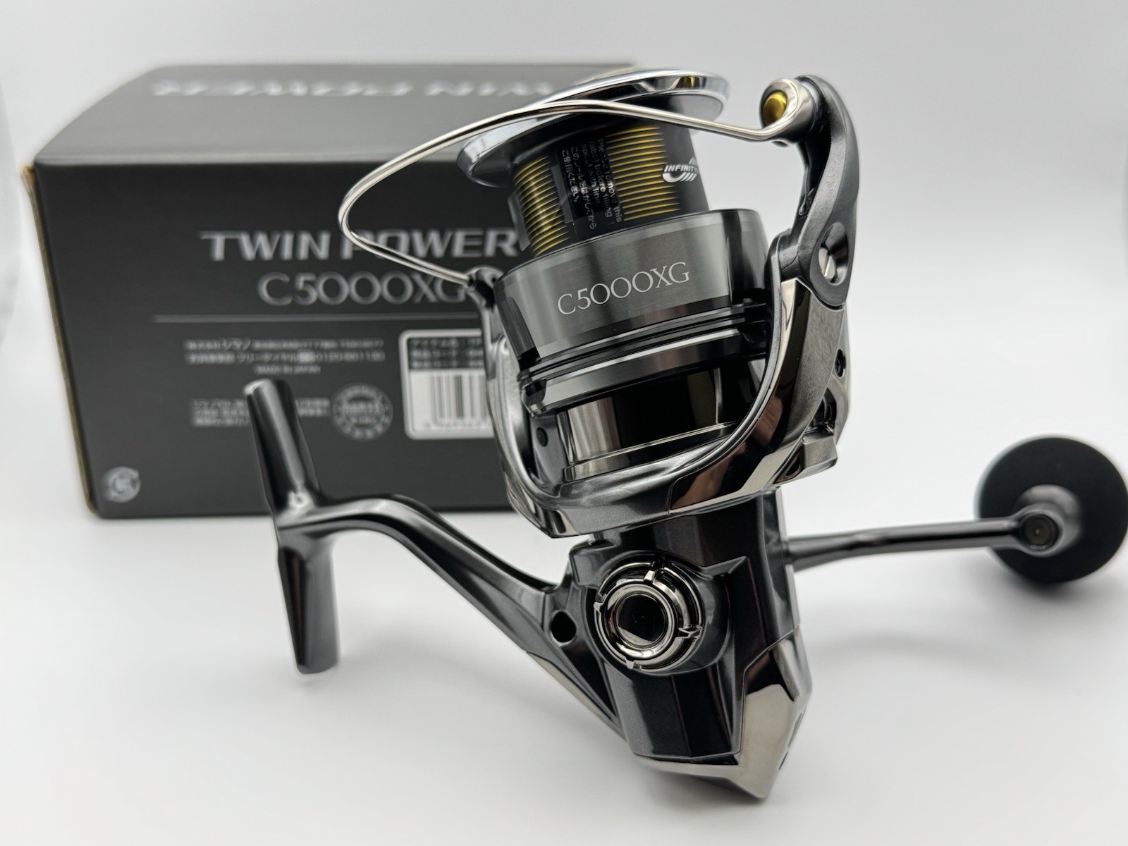 Shimano 24 Twin Power C5000XG Spinning Reel 2024 Model w/Box “ Near Mint “ S004