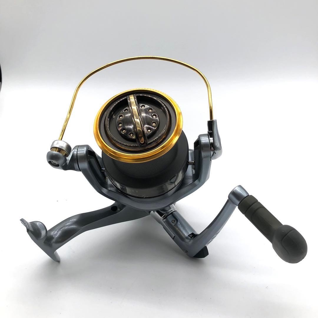 Daiwa Finesurf 30 Spinning Reel 5 Size Long Distance Casting Used