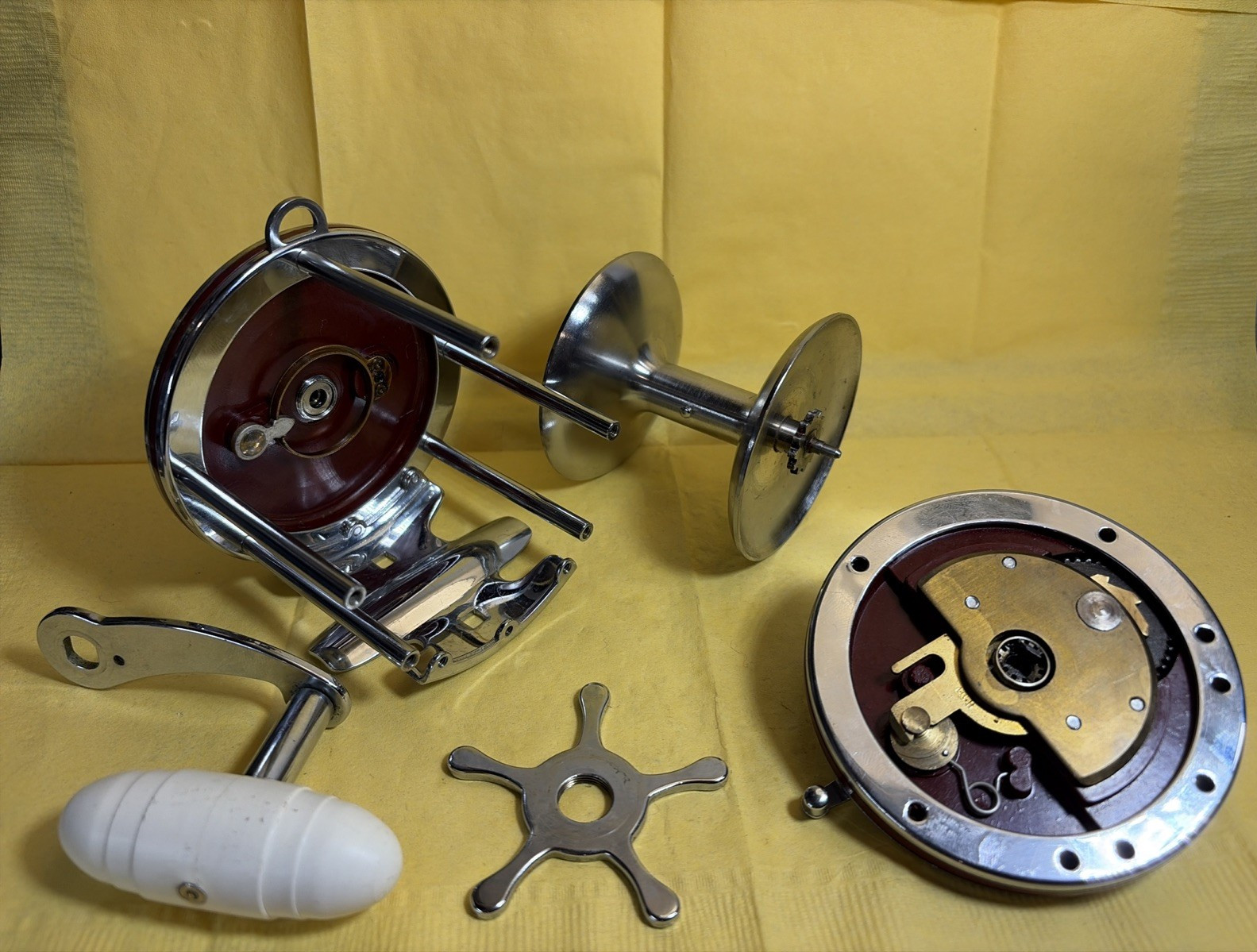 1970’s Penn Senator 113H 4/0 Big Game Fishing Reel Very Clean w/Box & Contents
