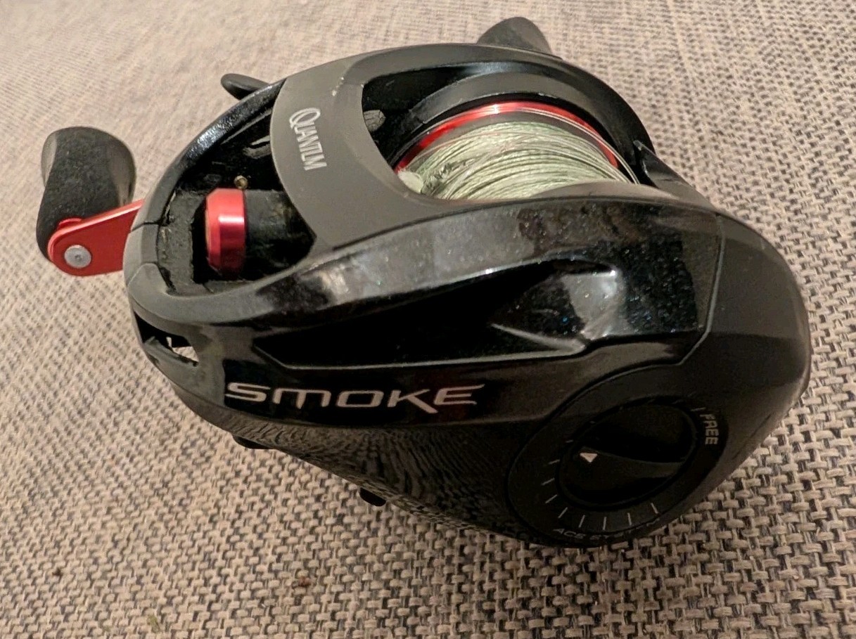 Quantum Smoke Speed Freak 8.1 GR, RH Baitcasting Reel