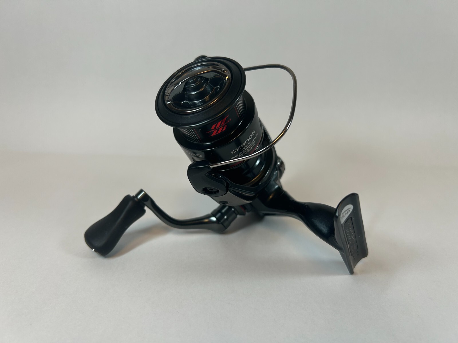 Shimano 24 VANFORD C2500S 5.1 Spinning Reel New in Box JPN