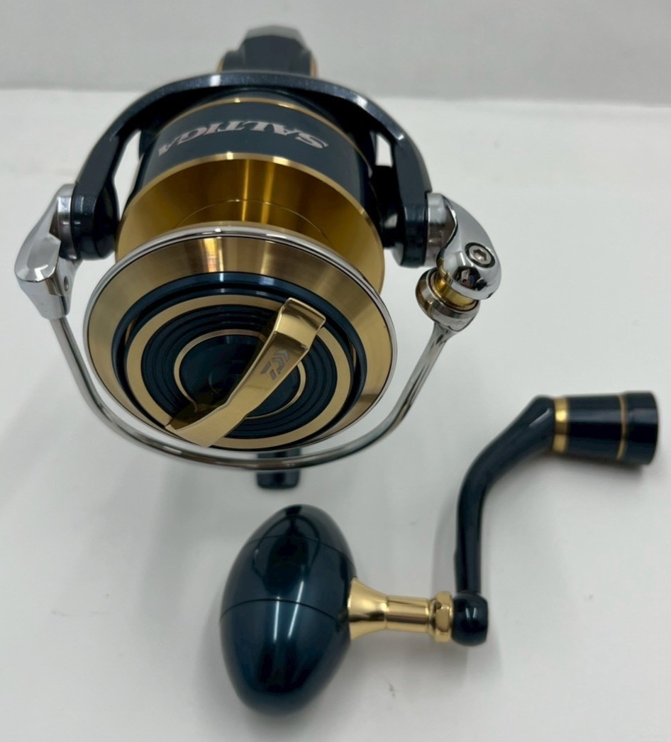 DAIWA 20 SALTIGA 14000-XH Premium Offshore Spinning Reel Made in Japan Excellent