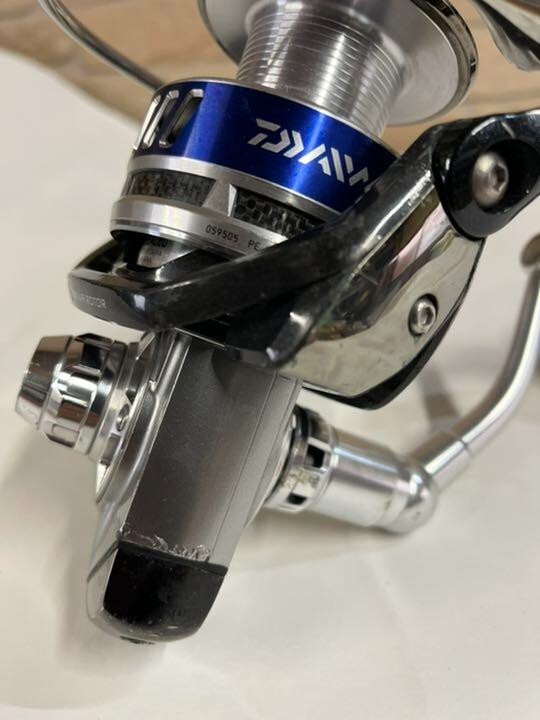 Daiwa 10 SALTIGA 4500 Spinning Jigging Big Game Reel 4.9:1 Very Good From Japan
