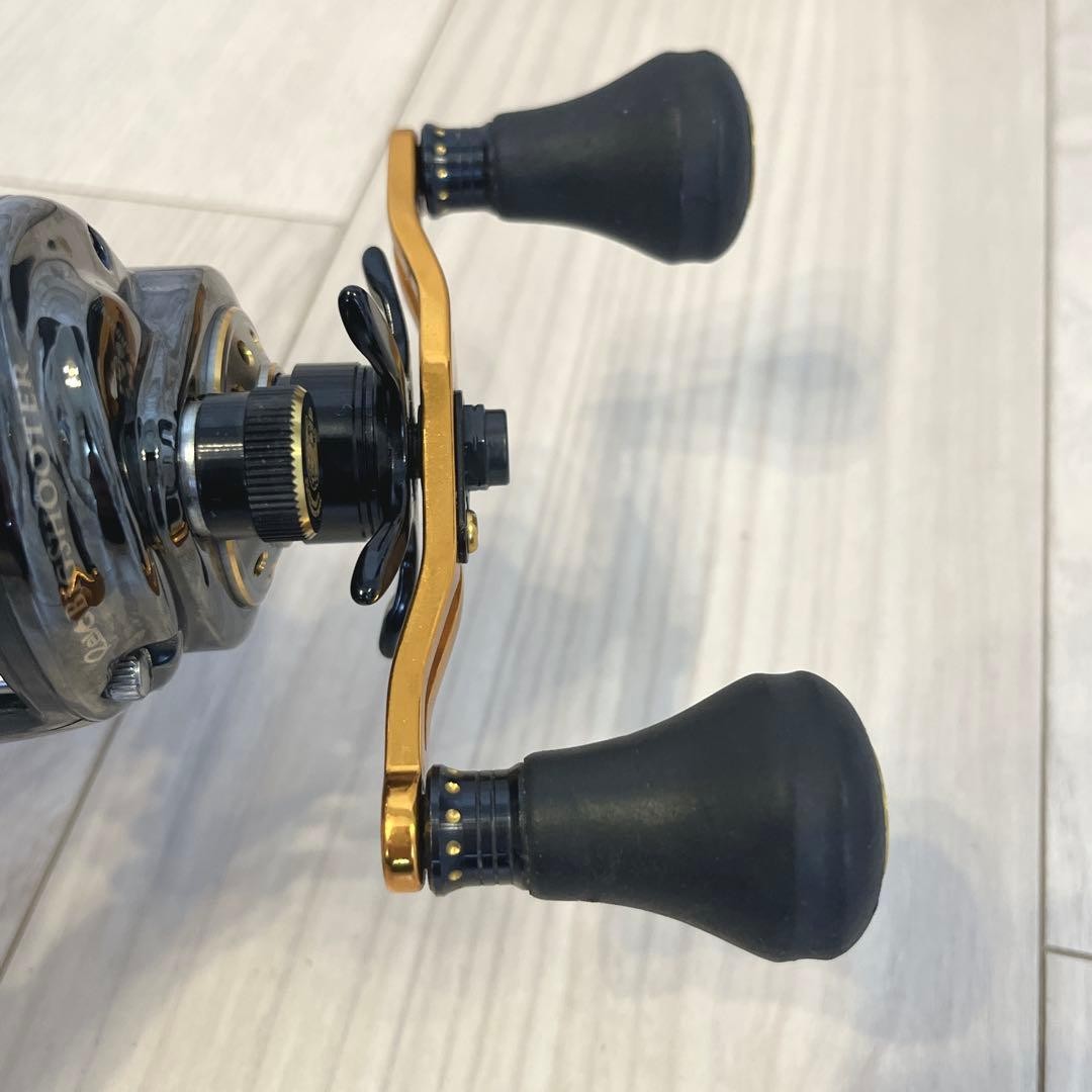 Out of print Abu Garcia REVO BIGSHOOTER COMPACT left volume