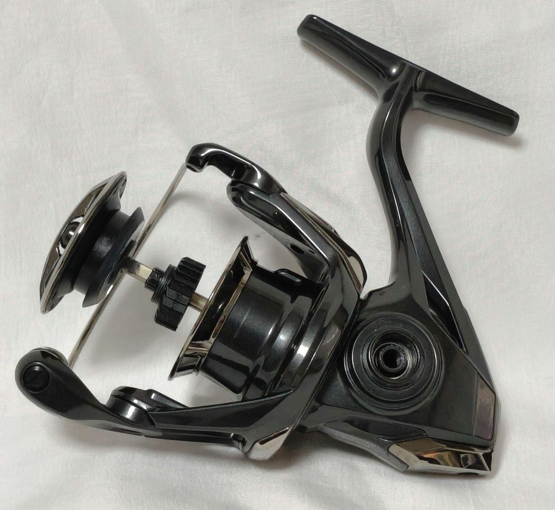 Shimano Vanford C3000SDH Spinning Reel Lightweight High Sensitivity Fishing Gear