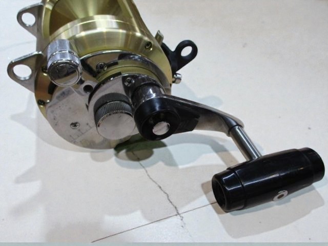 Shimano Tiagra 50WLRS Baitcasting Electric Reel Used Good Condition From Japan