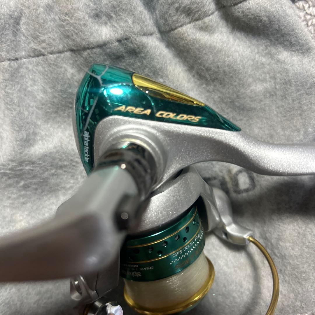 Shimano Fishing Reel Silver Green With Storage Bag