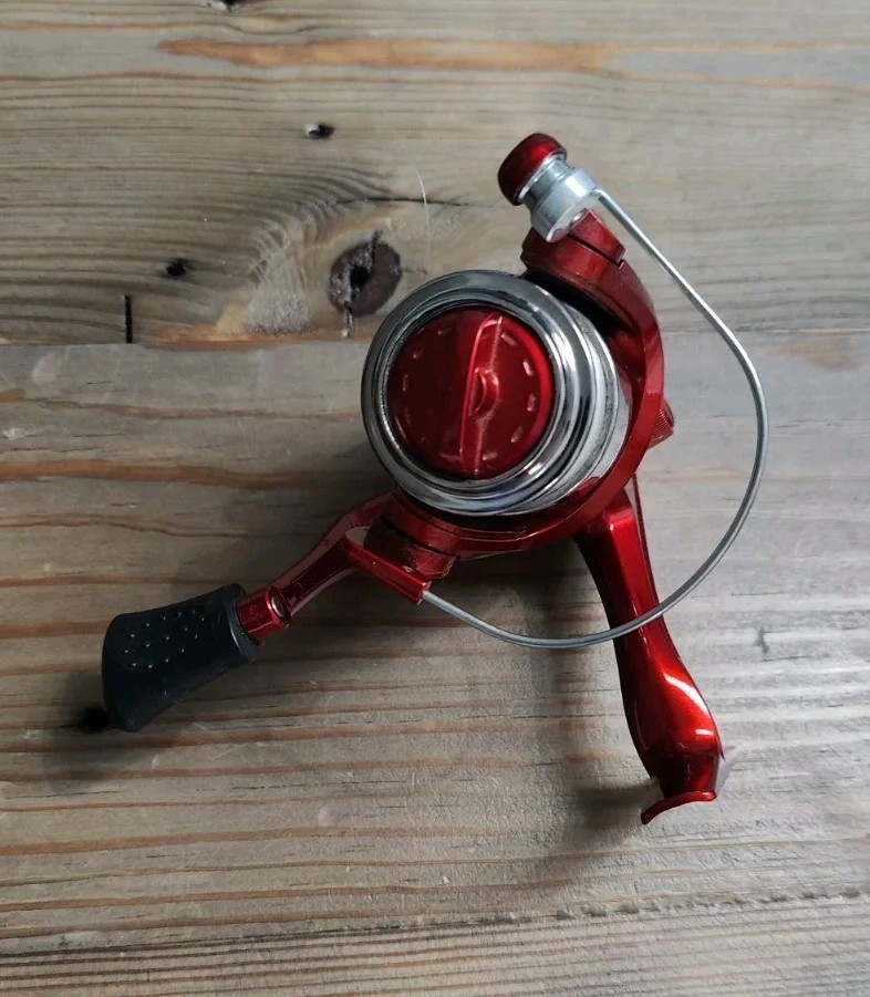 Shakespeare USK30 Freshwater Spinning Fishing Reel Durango Red