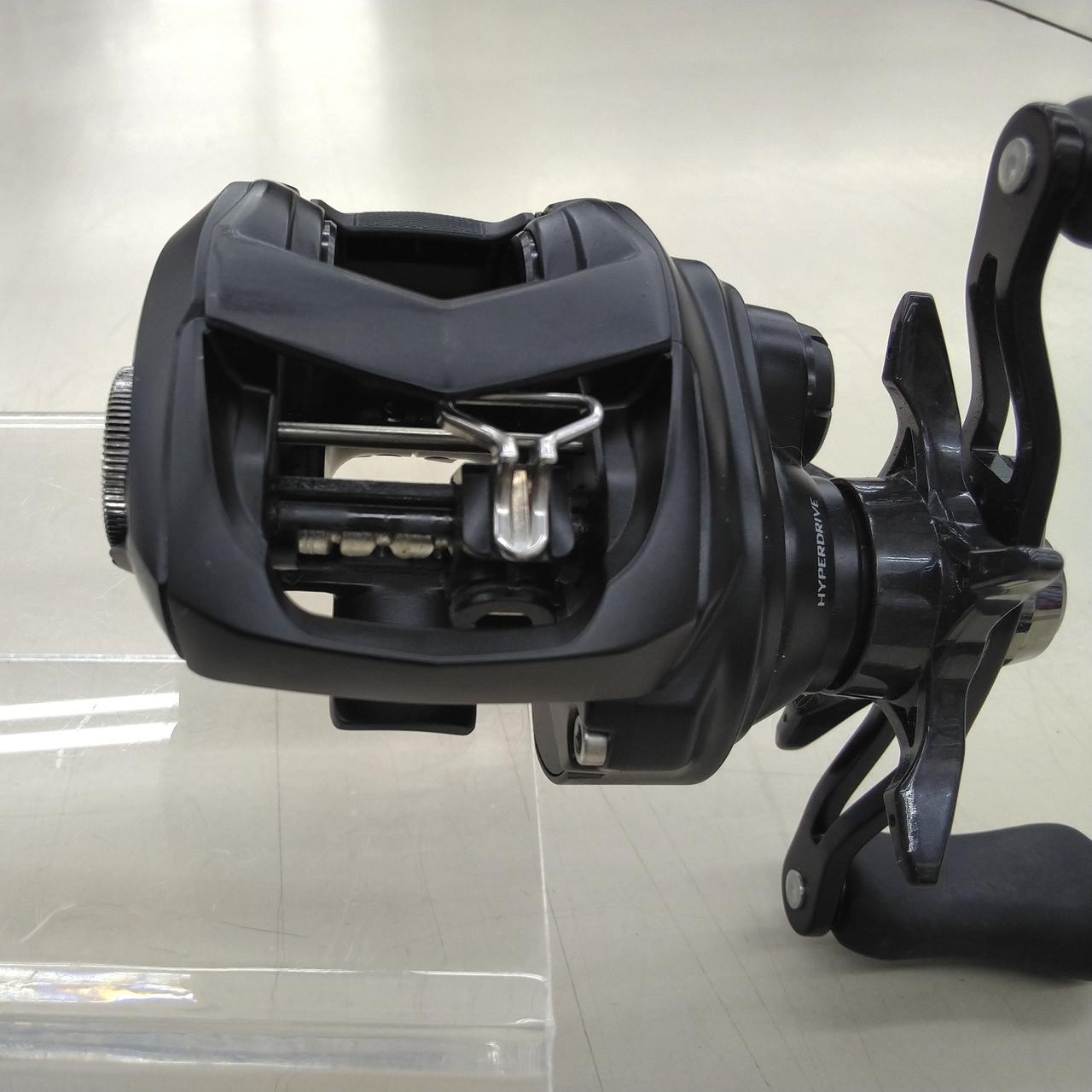 Bait Reel Model TW80XHL DAIWA